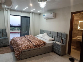 2 Bed Apartment With Open Area